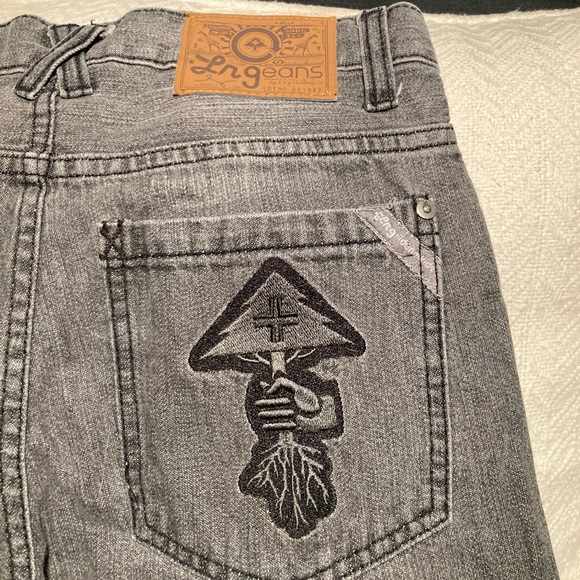 Washed out blk Lrgeans 14 - Picture 5 of 8